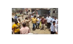 Pune police lathicharge