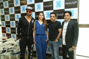 Tanuj Virwani Sezal Sharma Hemant Kher and Chandrakant Singh during Parchaaiyaan Poster launch