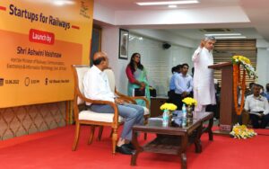 Hon'ble MR lauching Start-ups.3