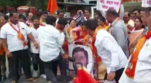 Shiv sainik Protest In Pune