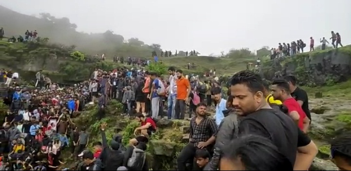 tourists at Visapur fort Lonavala Pune