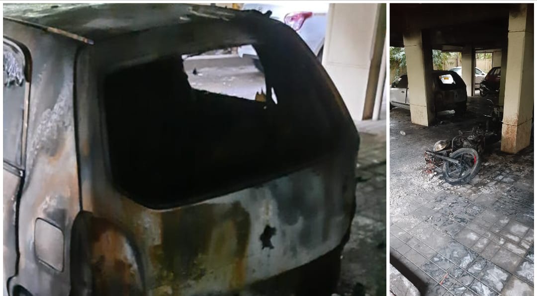 Pune Six Vehicles Caught Fire In Parking Lot Of Building At Midnight