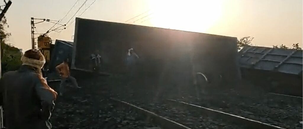 20 Coal Wagons