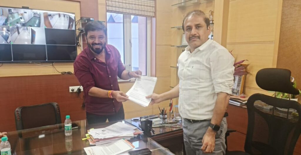 MLA Tingre Demands BRT Route To Be Opened For Private Vehicles