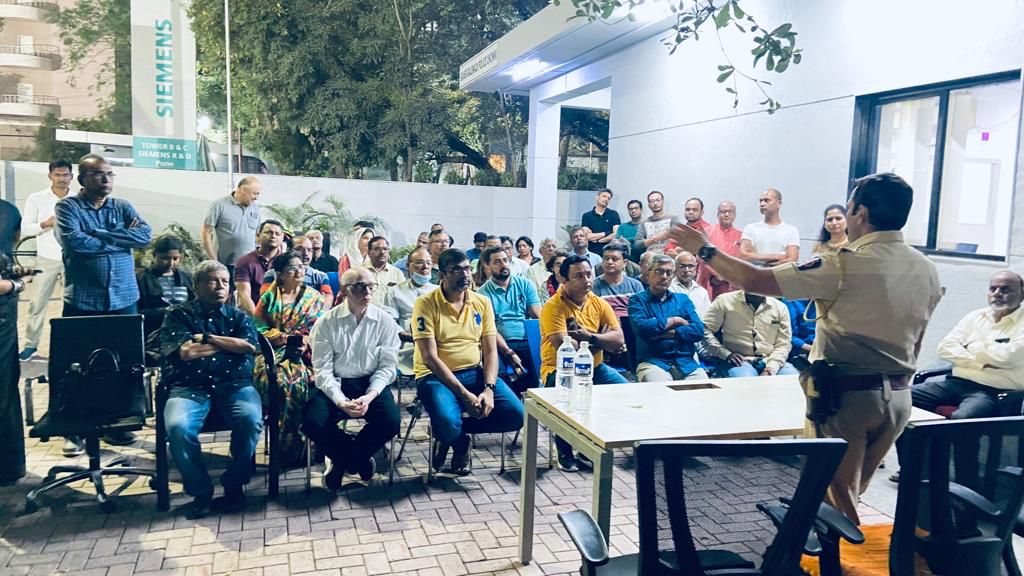 Pune Police Interact With Baner, Balewadi Residents