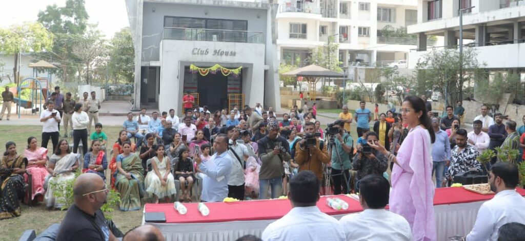 Supriya Sule Bavdhan Citizens
