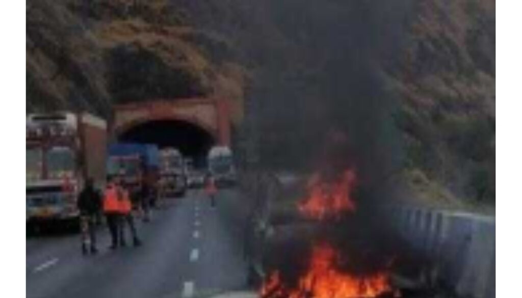 Duster Car Suddenly Catches Fire