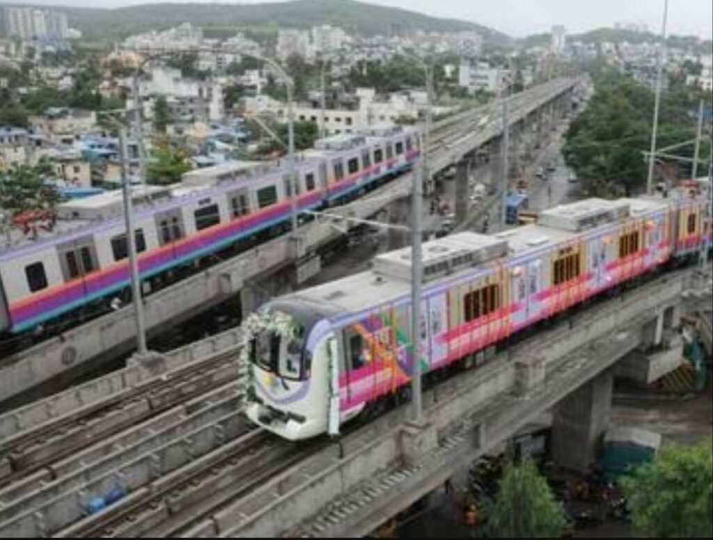 Pune metro city