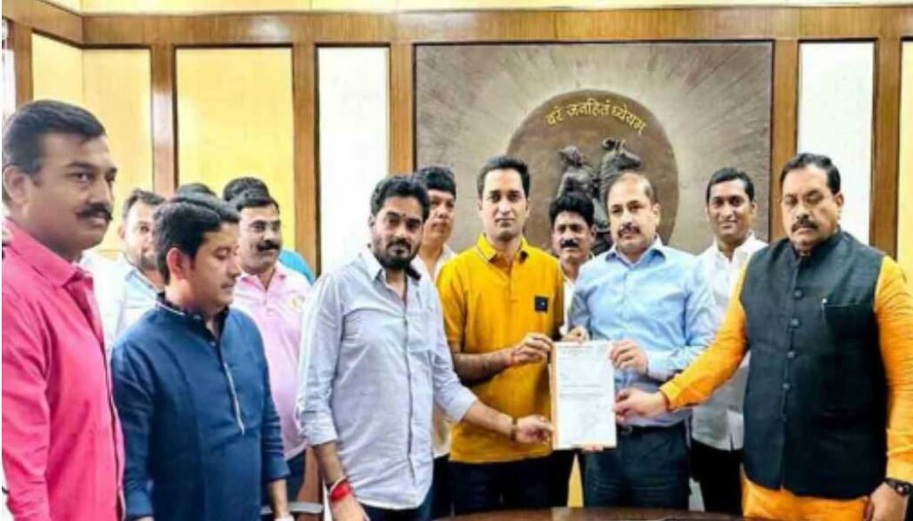 Jagdish Mulik Meets PMC Commissioner Vikram Kumar