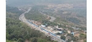 Car Catches Fire On Mumbai Pune Expressway, Causing 10 KM Traffic Jam