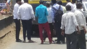 Retired Police Officer And Wife Died In Road Accident In Wagholi