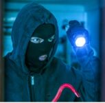 Pune Family Loses Rs 24.35 Lakh as Thieves Target Flat During Pilgrimage