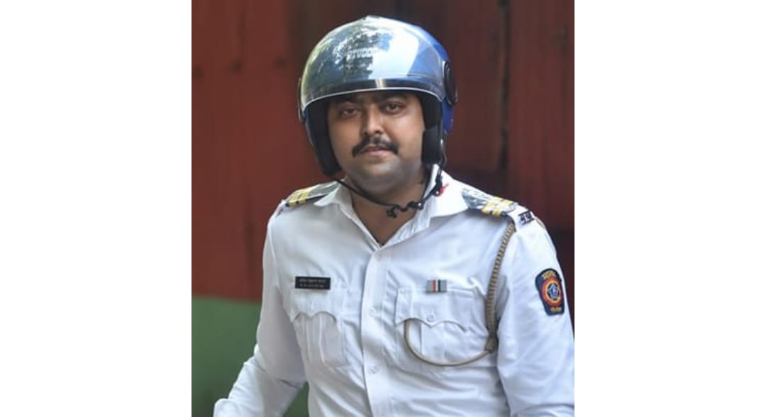 Pune Traffic Policeman's Helmet Safety Song Goes Viral, Creating