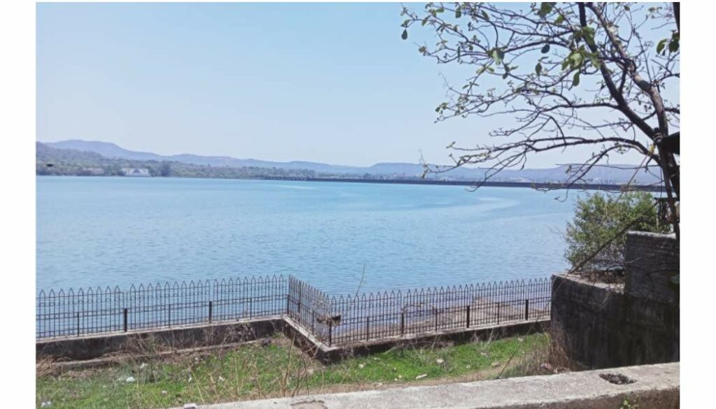 kHADAKWASLA DAM