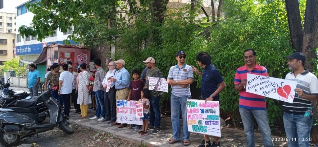 Residents Of NIBM Road Take To The Streets, Seeking Action From Pune Municipal Corporation