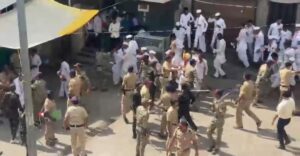 Pune: Dispute Erupts Between Warkaris and Police as Sant Dnyaneshwar Mauli's Palkhi Begins Journey; Supriya Sule Condemns Lathicharge