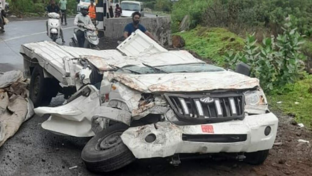 Khandala: One Person Dead And Two Others Injured In Fatal Accident On Mumbai-Pune Highway, Pickup Truck Trapped Under Container