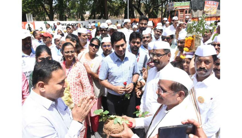 PMC Extends Warm Welcome To Palanquins Of Sant Dnyaneshwar Maharaj And Sant Tukaram Maharaj