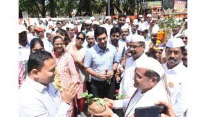 PMC Extends Warm Welcome To Palanquins Of Sant Dnyaneshwar Maharaj And Sant Tukaram Maharaj
