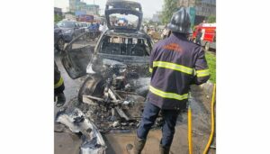 Car Catches Fire On Pune-Mumbai Route, Heavy Traffic Jam Reported