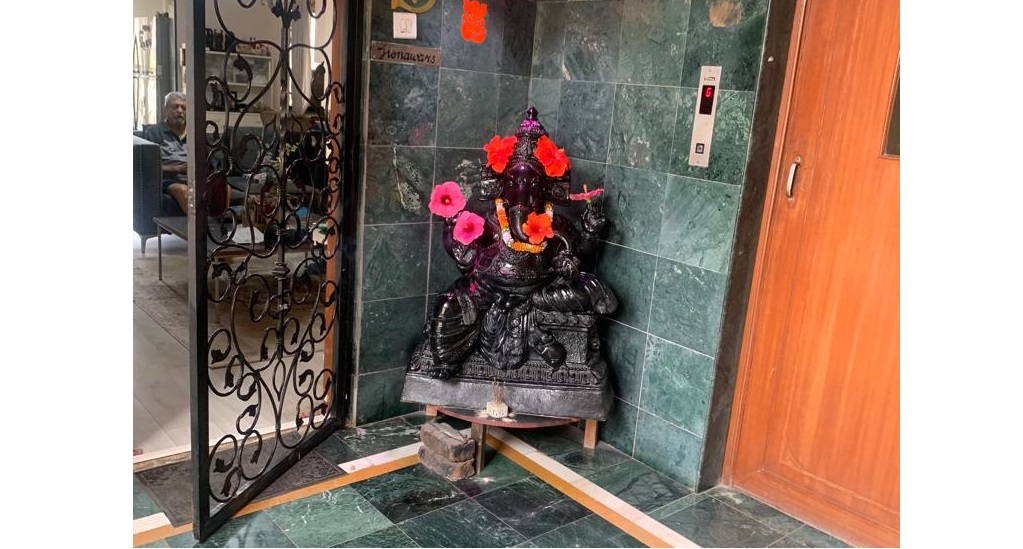 Ganpati outside flat in Pune