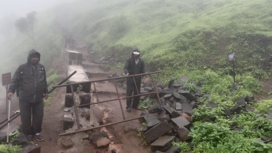 Pune : Landslide Reported At Rajgad Fort In Velhe, Archeology Dept Advises Tourists To Take Precautions 