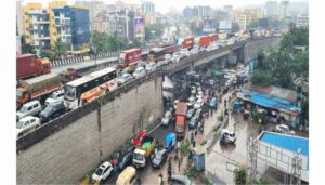 Taffic Jam From New Katraj Tunnel To Warje On Mumbai Bangalore National Highway