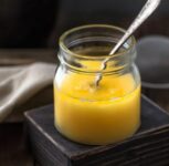 FDA Seizes Unlabelled Ghee, Namkeen Worth Over Rs 1.22 Lakh