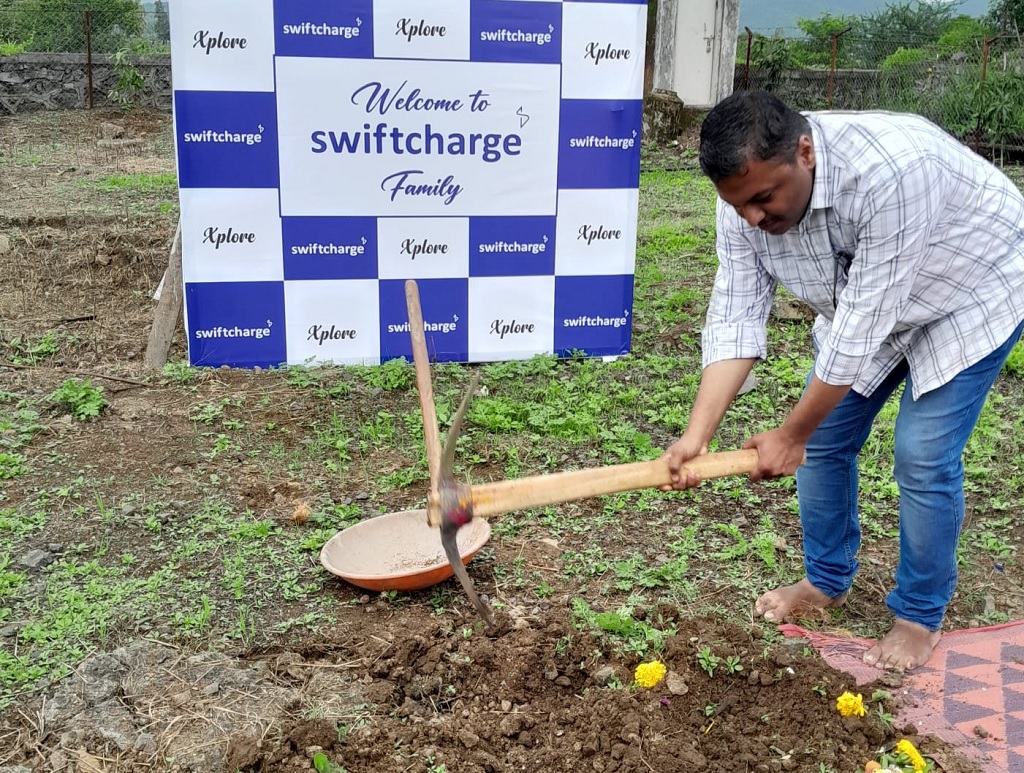 Shubhson Automotive celebrates Independence Day by inaugurating the groundbreaking ceremony for its EV Charger, Lithium Battery, and Battery Swapping Machine Design and Manufacturing Unit along the Pune - Bengaluru National Highway.