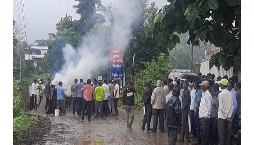 Road-Side Funeral In Ghera Sinhagad
