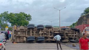 Truck Overturns Near On Pune-Bengaluru Highway Near Katraj Tunnel