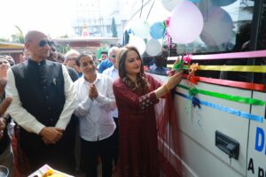 Jaya Prada inaugurating India’s first High-Tech Mobile Clinic on Wheels