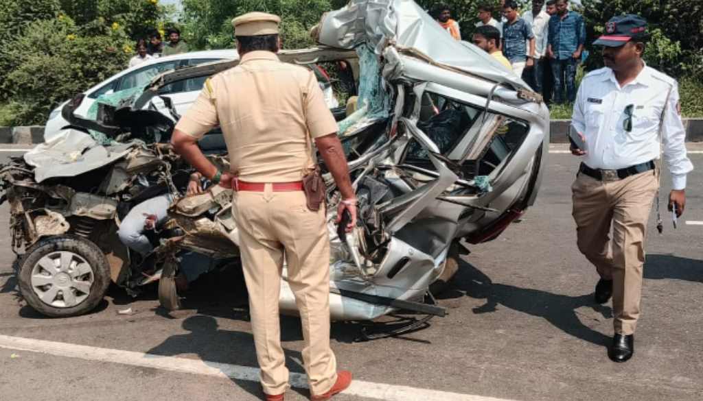 Major Accident On Pune-Bengaluru Highway Near Karad