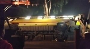 Pune Accident due to Bus turn