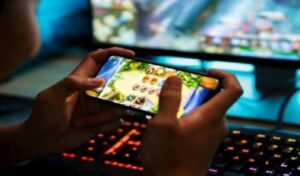 Online Gaming (2)