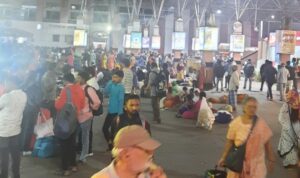 Pune Junction vs. CSTM