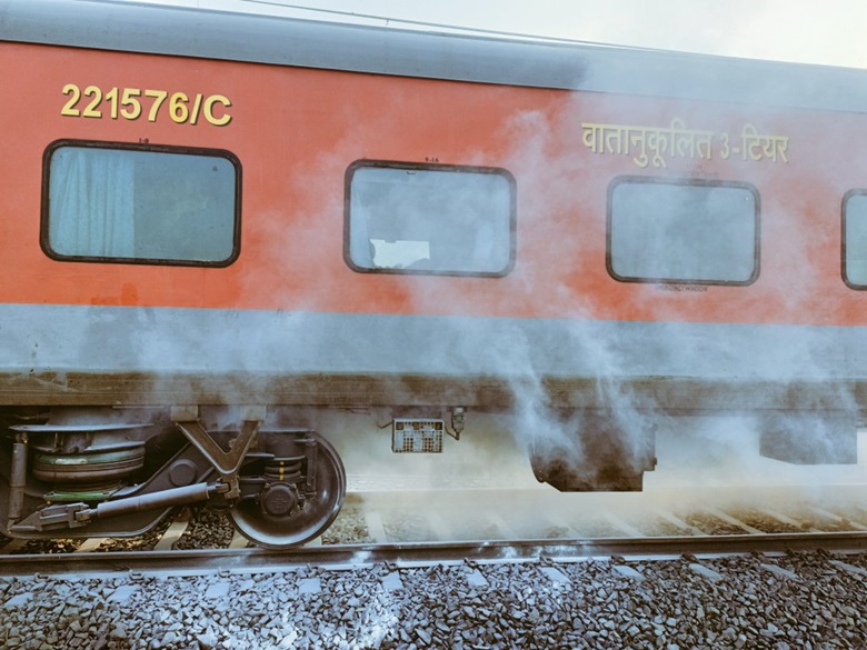 fire in Gwalior Daund Express