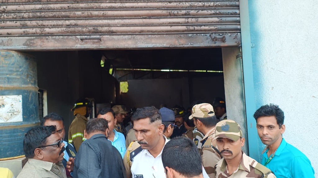 fire kills 7 in pcmc