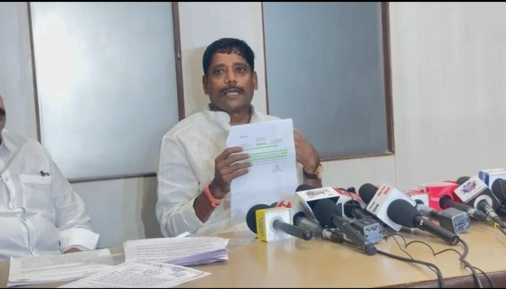 MLA Dhangekar