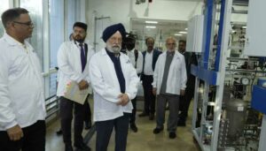 Minister Hardeep Singh Puri