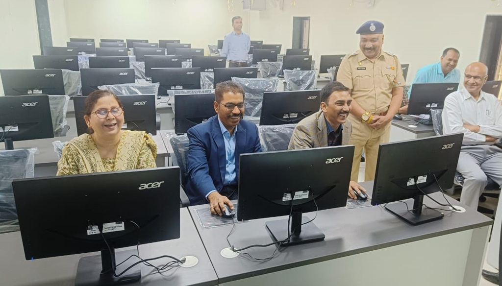 maharashtra jail computer lab