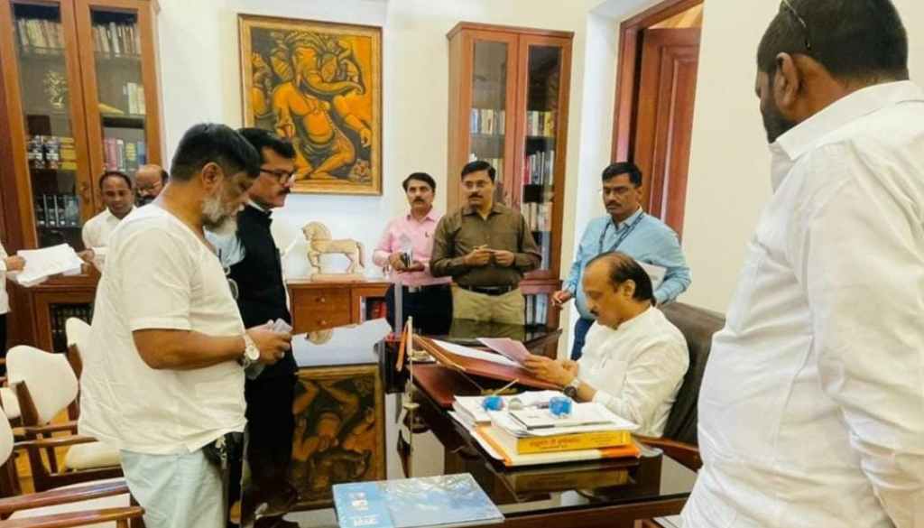 Ajit Pawar (17)