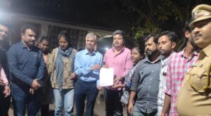 Students Being Harassed By Pune Police For Gathering At SPPU Campus - Alleges Kuldeep Ambekar Of Student Helping Hands