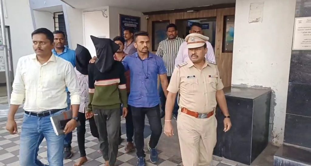 Pune Hadapsar Police Arrest 5 for Damaging Vehicles and Terrorizing