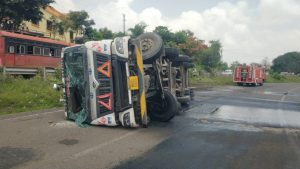 Pune Chemical Tanker Overturns on Hadapsar-Saswad Road, Driver Injured