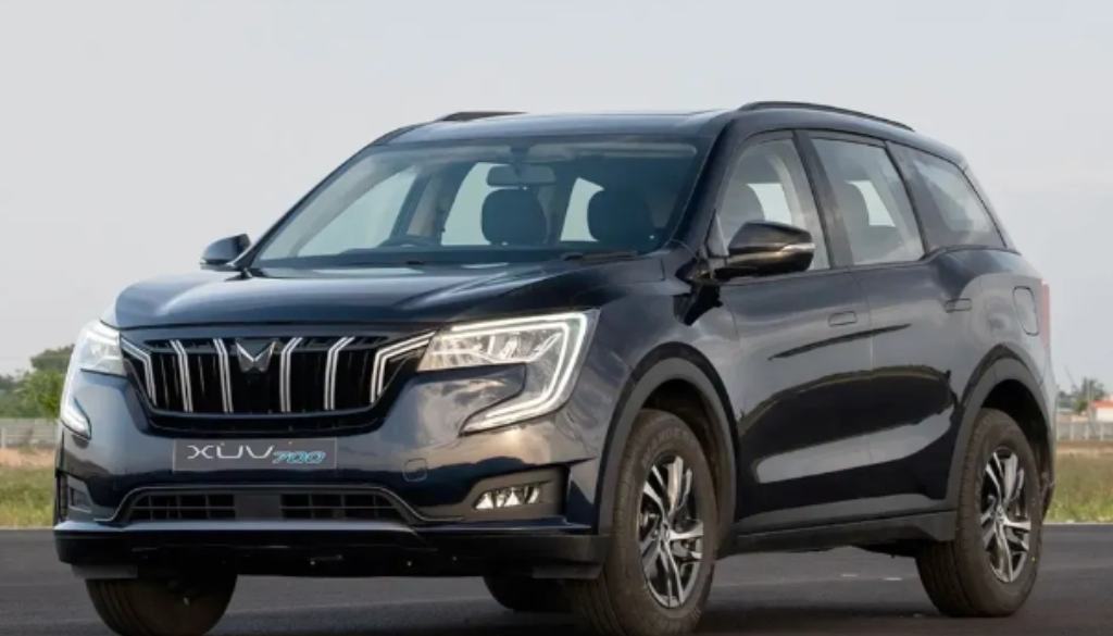 XUV 700