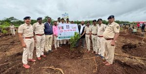 Ek Pedh Maa ke Naam A Tribute to Mothers through Tree Planting At Anandvan 4 in Pune