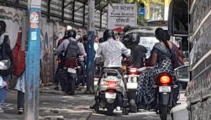 Mangaldas Road Traffic