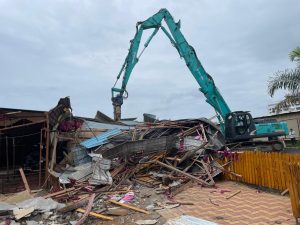 Pune PMC Bulldozers Demolish Unauthorized Constructions in Pashan; 90,000 Square Feet Cleared