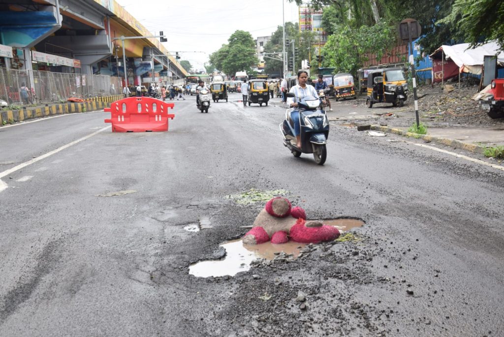 Pune Pimpri-Chinchwad Faces Severe Road Damage Due to Continuous Rainfall; 2003 Potholes Identified